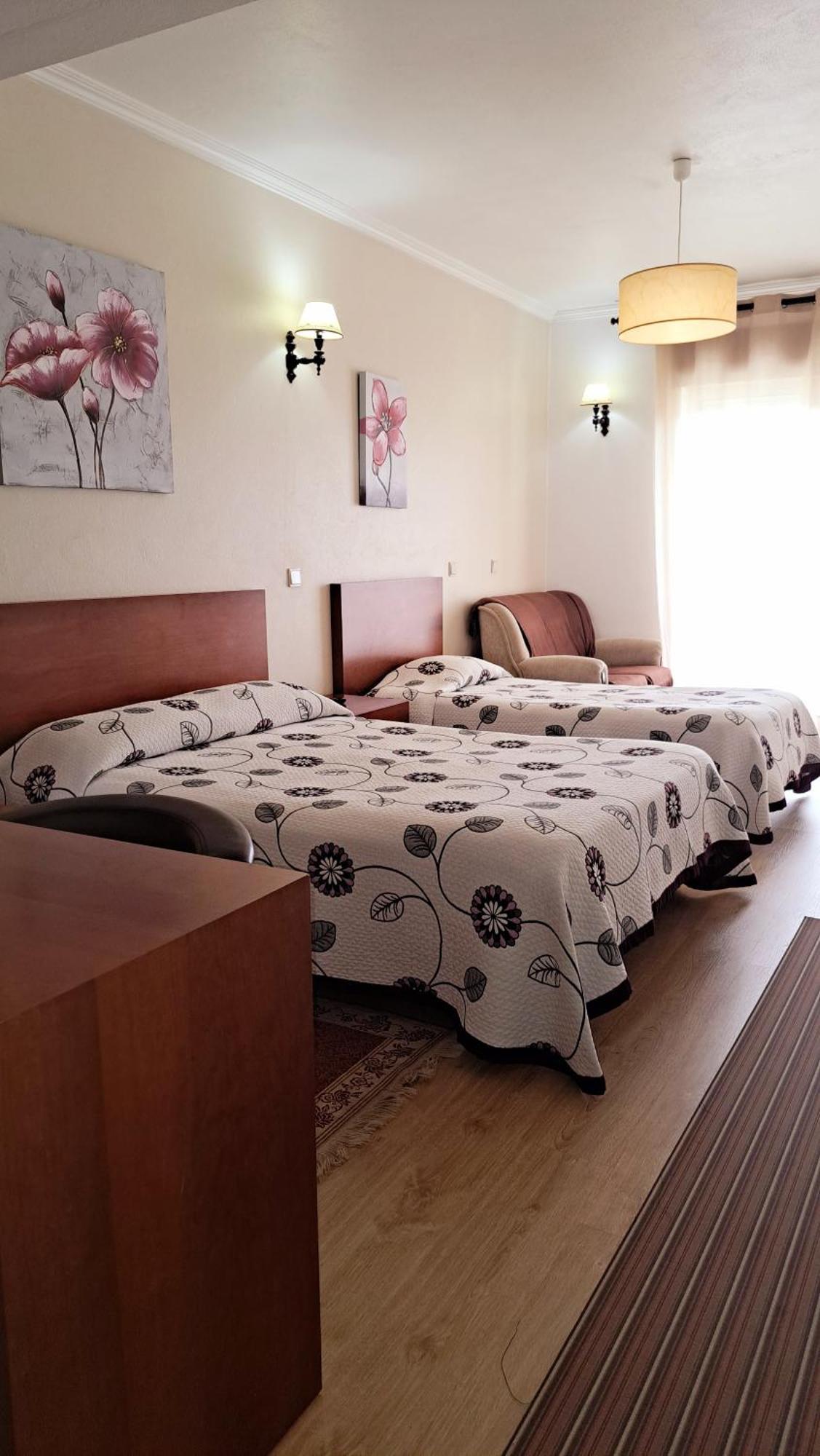 Flor Do Douro - Comercio E Hotelaria, Lda มีรันดา โด โดว์โร ภายนอก รูปภาพ